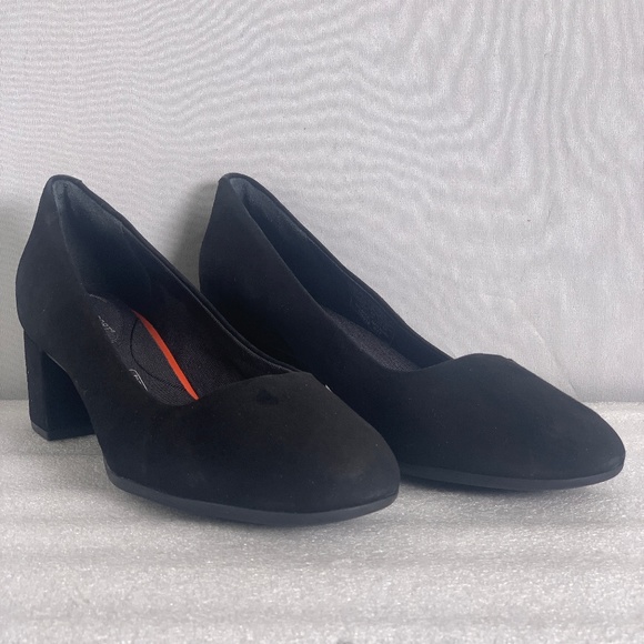 rockport suede pumps
